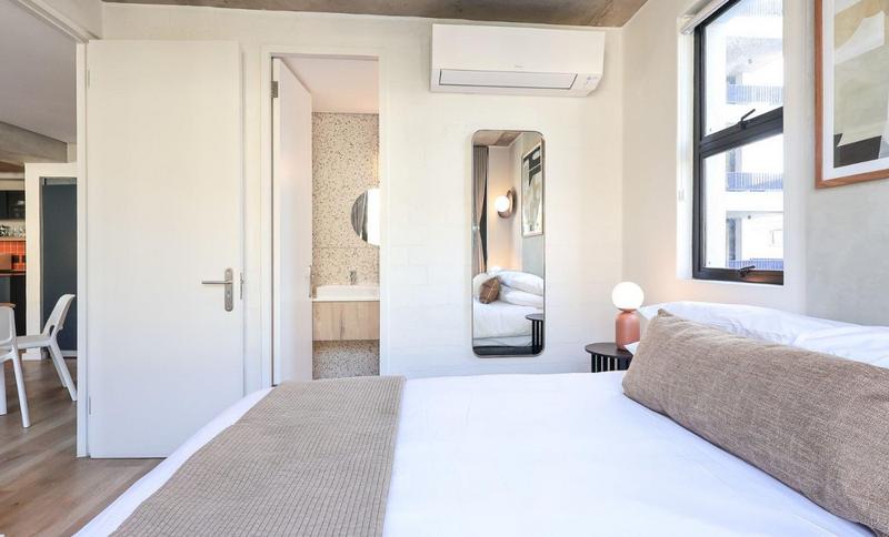 2 Bedroom Property for Sale in Sea Point Western Cape